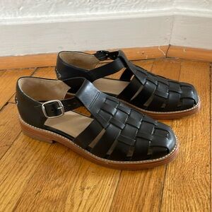 Everlane Leather Fisherman Sandals in Black
